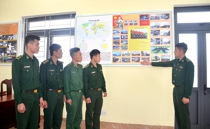 越南人民军队政治精锐建设浅谈